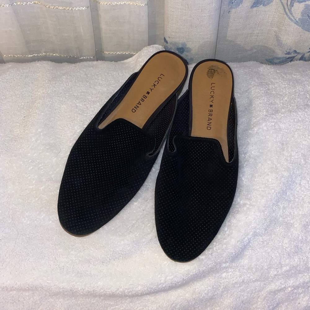 Black lucky brand mules